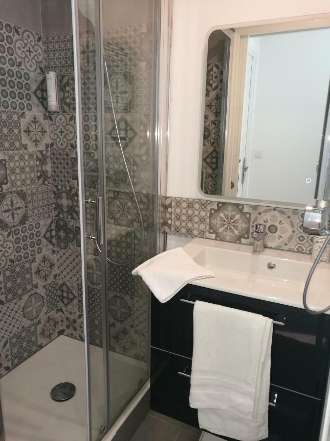 The Clock House, 3 Etoiles Apartment Ла Рошел Екстериор снимка